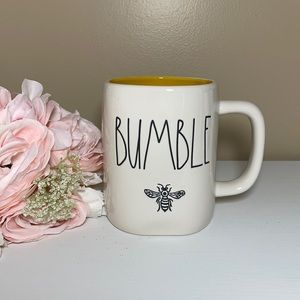 NWT Rae Dunn BUMBLE BEE Mug